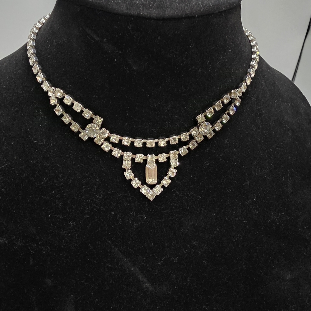 Vintage Art Deco Rhinestone Heart Bib Drop Necklace Silver - Picture 6 of 8